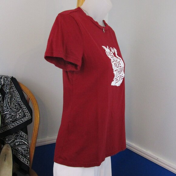 Dark Red Cotton Cat Lovers Graphic T-Shirt - Picture 4 of 9